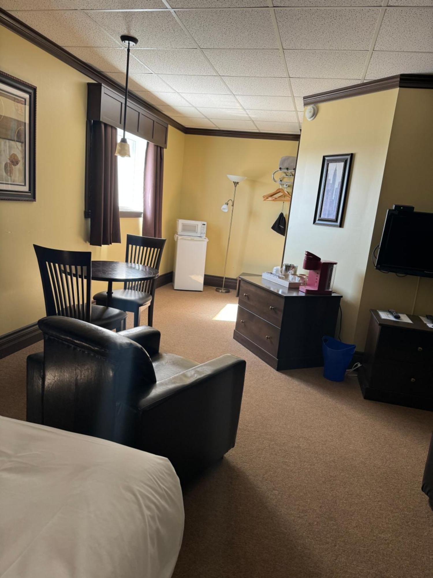 La Porte De La Mauricie Louiseville エクステリア 写真