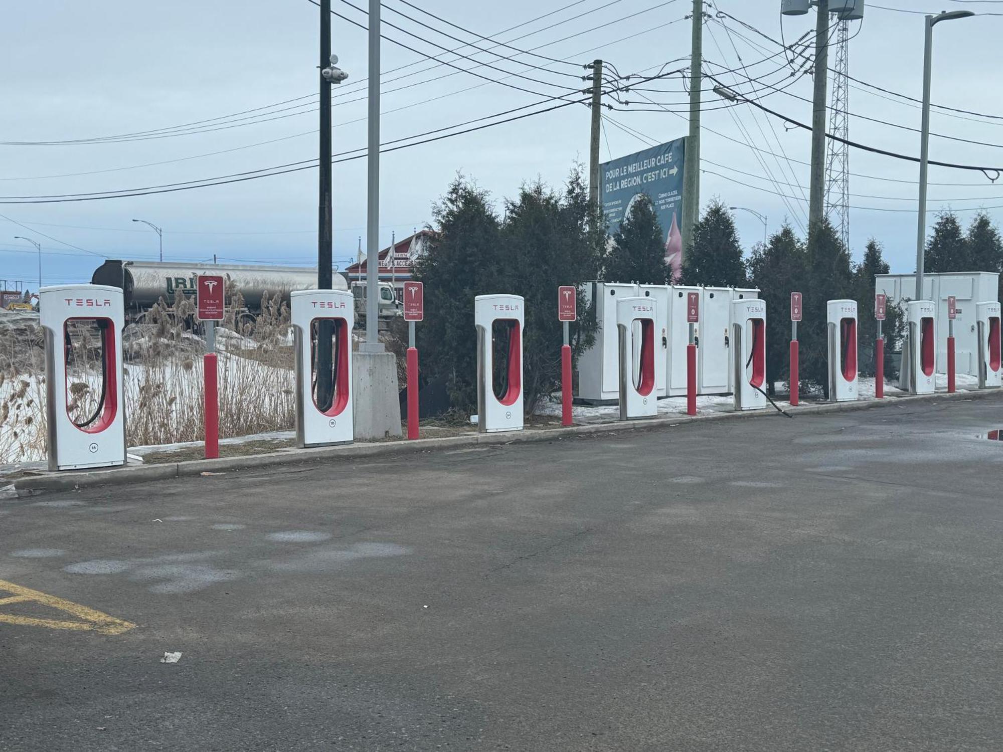 La Porte De La Mauricie Louiseville エクステリア 写真